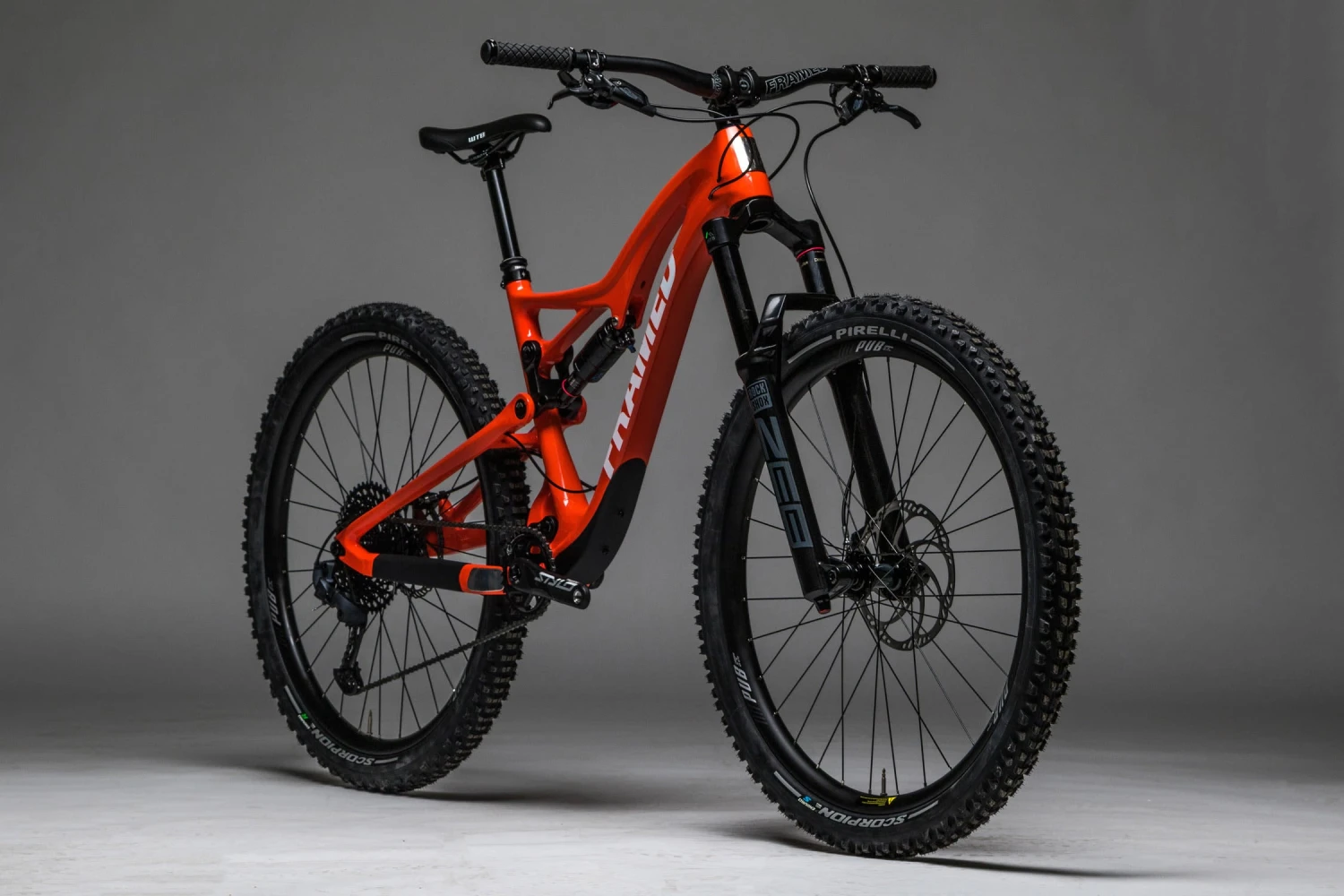 Framed Foothill Carbon Mountain Bike 29" 5 Framed Foothill Carbon Mountain Bike 29"