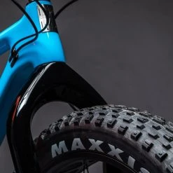 Framed BIKES Alaskan Carbon - Carbon Fork - Fat 27.5